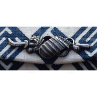 煙草入れ　久保田　凧人角文字　納戸　前金具・袖と薙刀